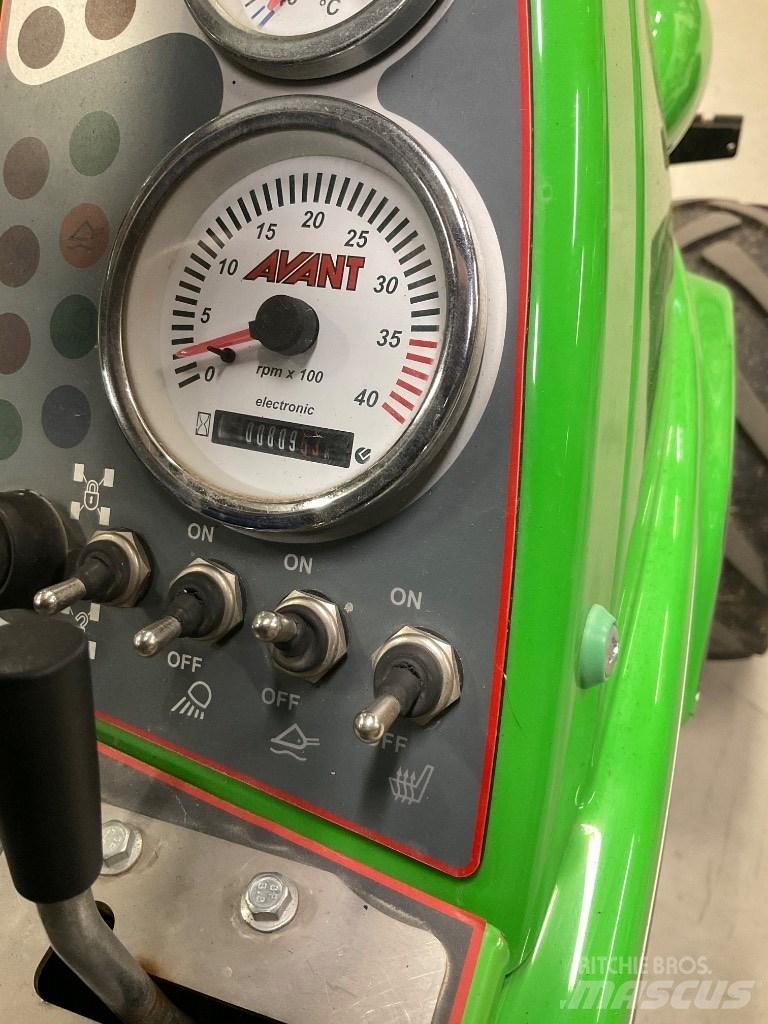 Avant 528 多功能裝載機