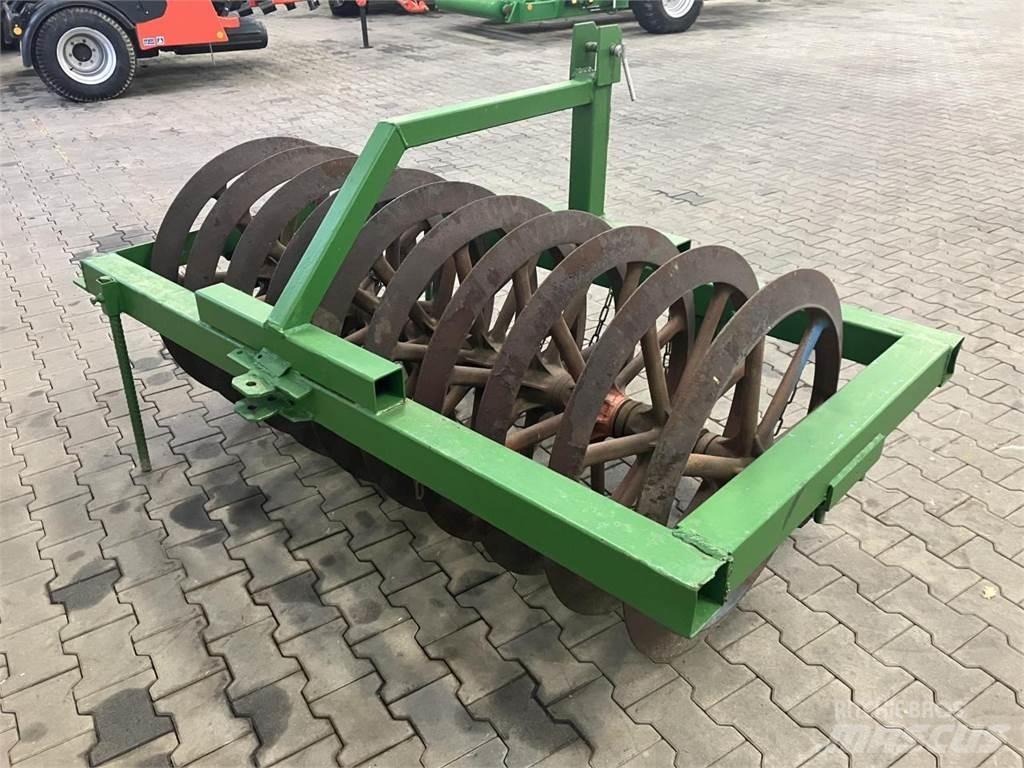  UNBEKANNT 1,80 m 滾輪