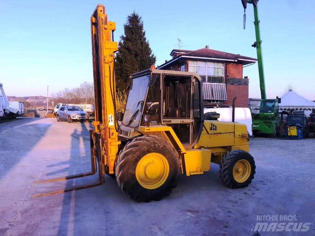 JCB 926B 伸縮臂操作車