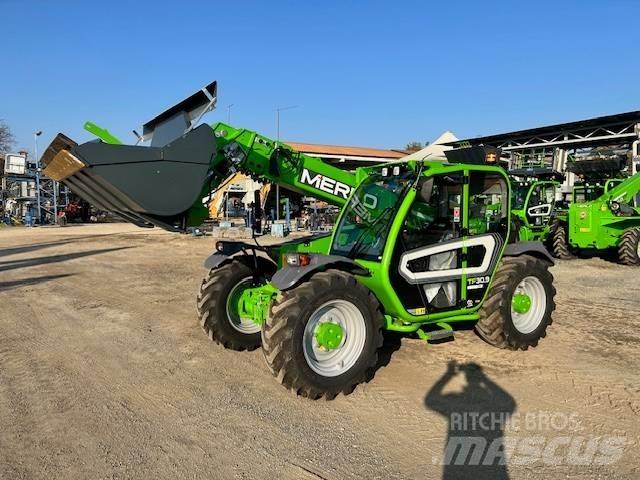 Merlo 30.9 伸縮臂操作車