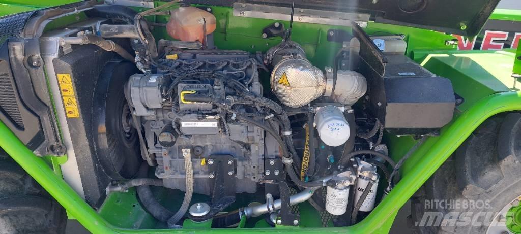 Merlo P 38.13 伸縮臂操作車
