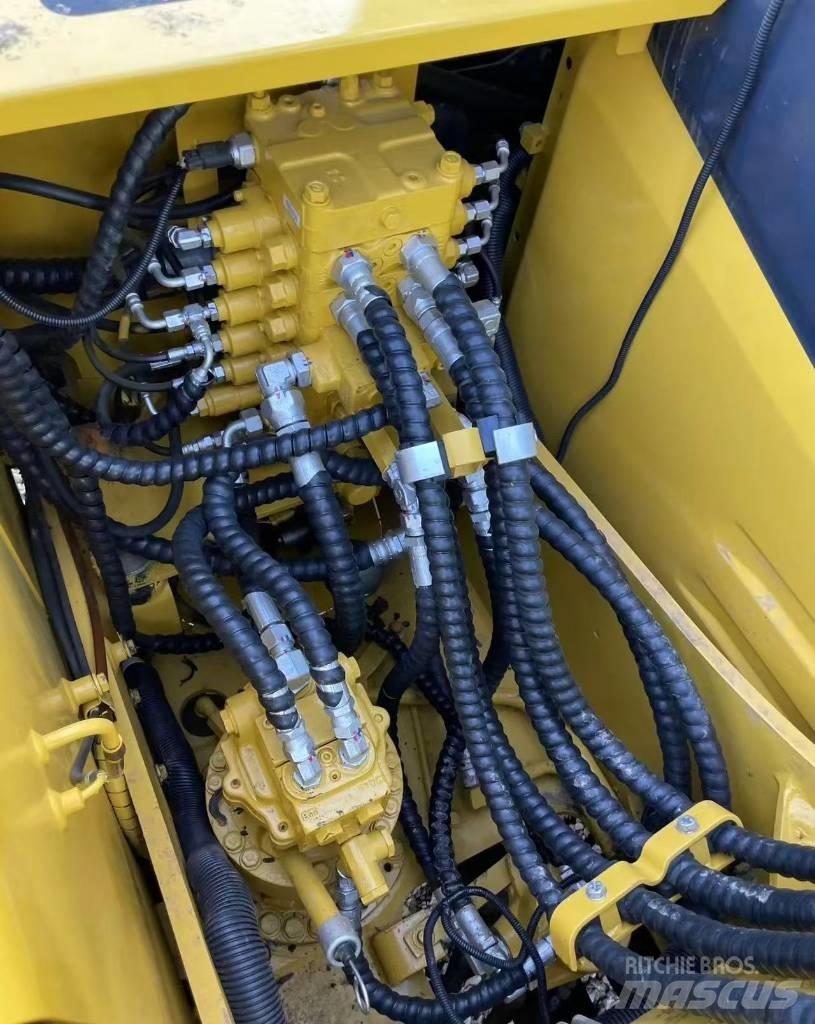 Komatsu PC 130 中型挖土機/掘鑿機/挖掘機 7t-12t