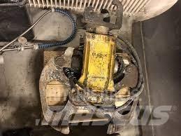 Darda Brokk CC320 切割機