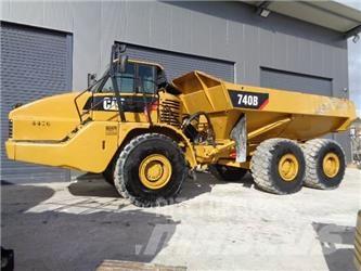 CAT 740 鉸接式起吊車