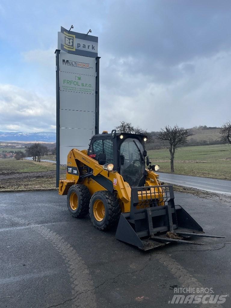 CAT 236 D 滑移轉向裝載機