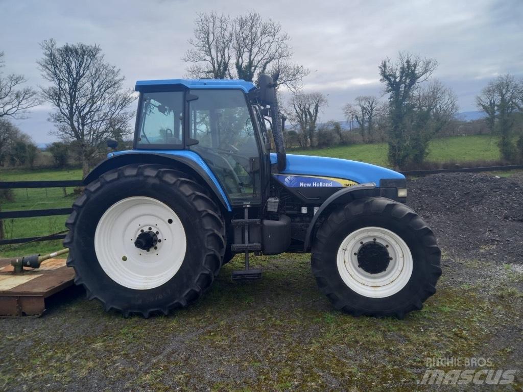 New Holland TM 165 曳引機