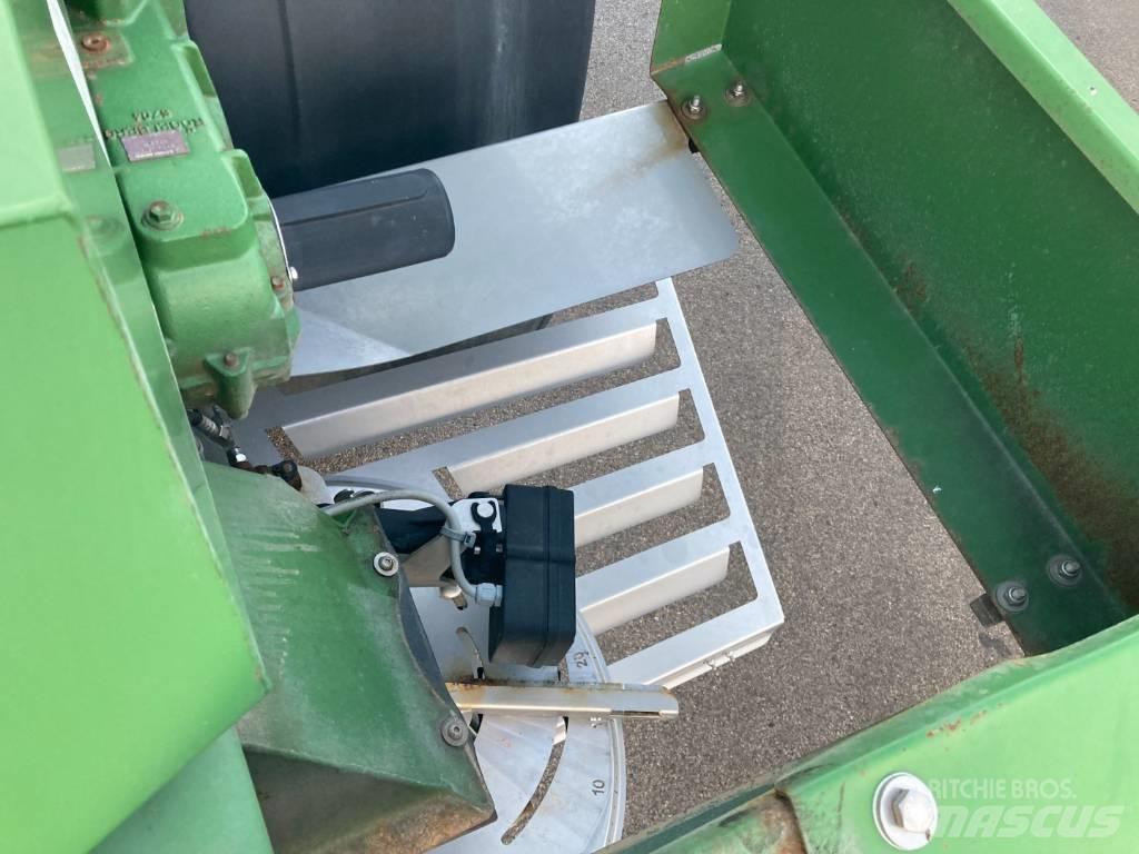 Amazone ZG-B 5500 礦物撒布機