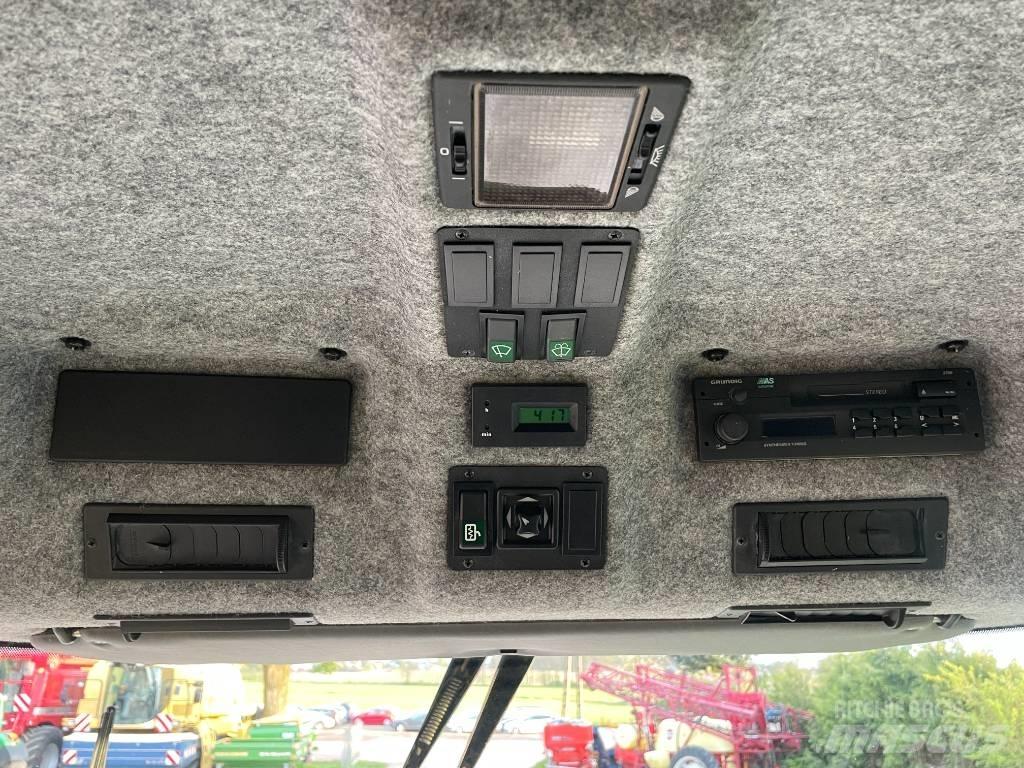 New Holland TX 62 聯合收穫機