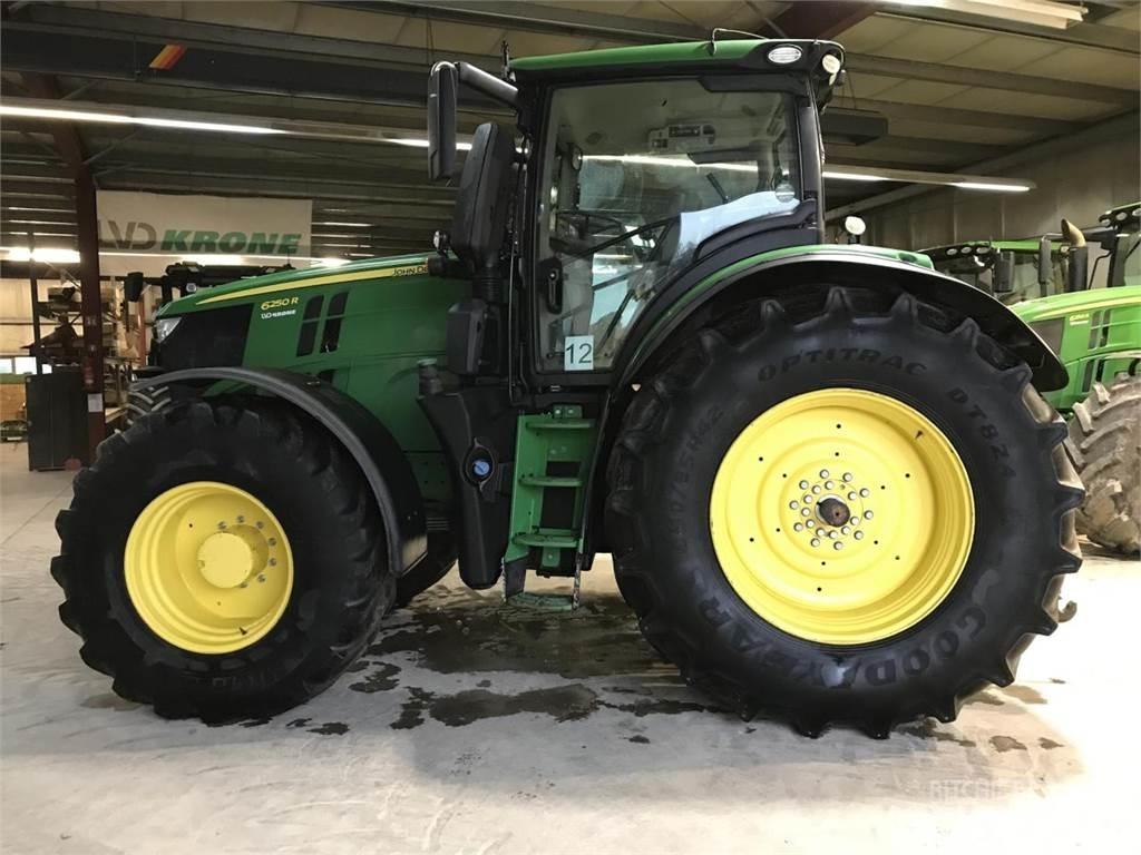 John Deere 6250R 曳引機