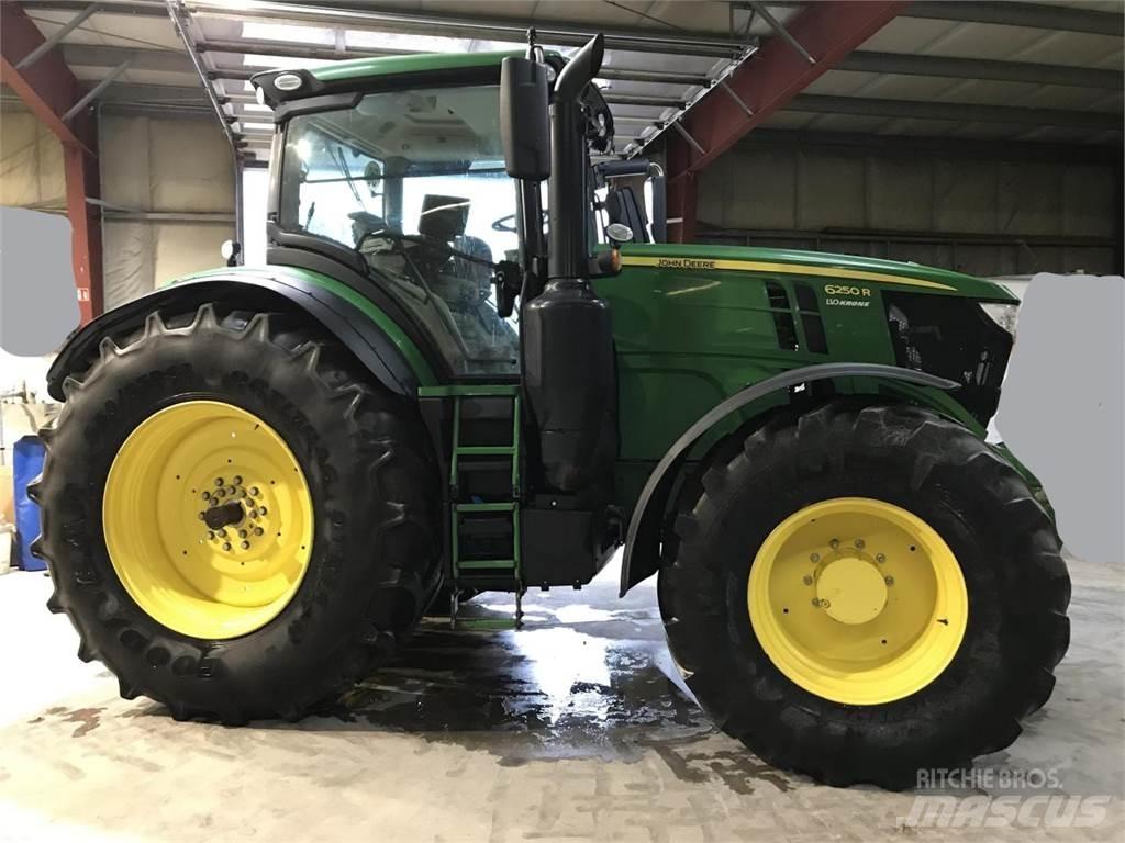 John Deere 6250R 曳引機