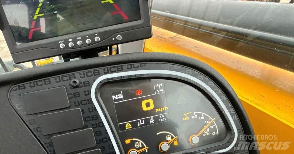 JCB 535 - 95 伸縮臂操作車