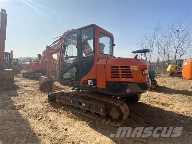 Doosan DX80 中型挖土機/掘鑿機/挖掘機 7t-12t