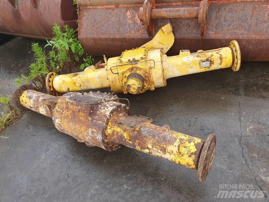 Komatsu WA180.3 軸