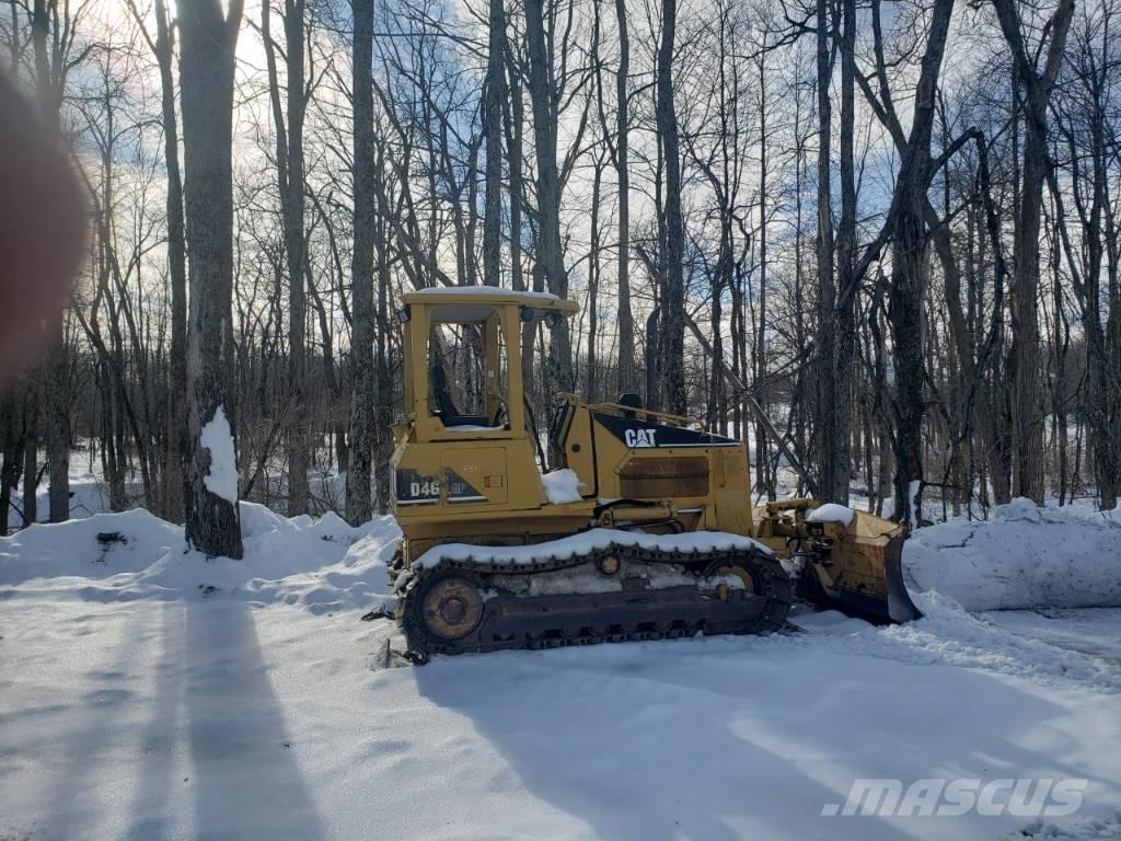 CAT D 4 G 履帶推土機