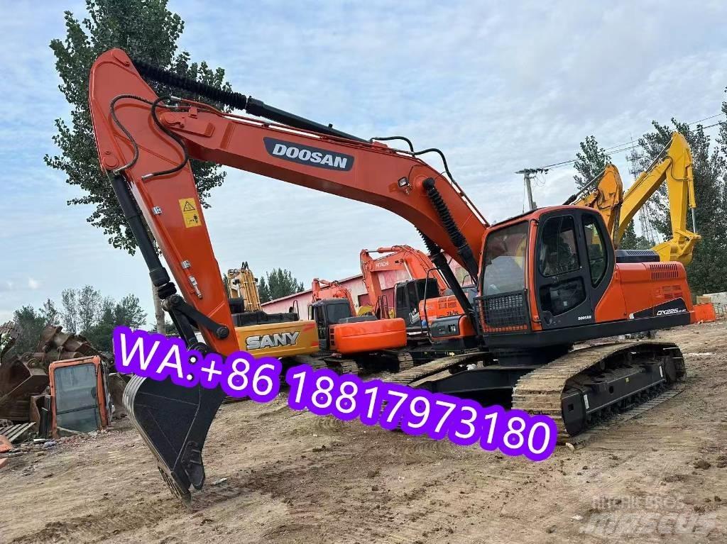 Doosan DX 225 LC 履帶式 挖土機/掘鑿機/挖掘機