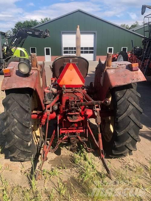 IH 453 曳引機