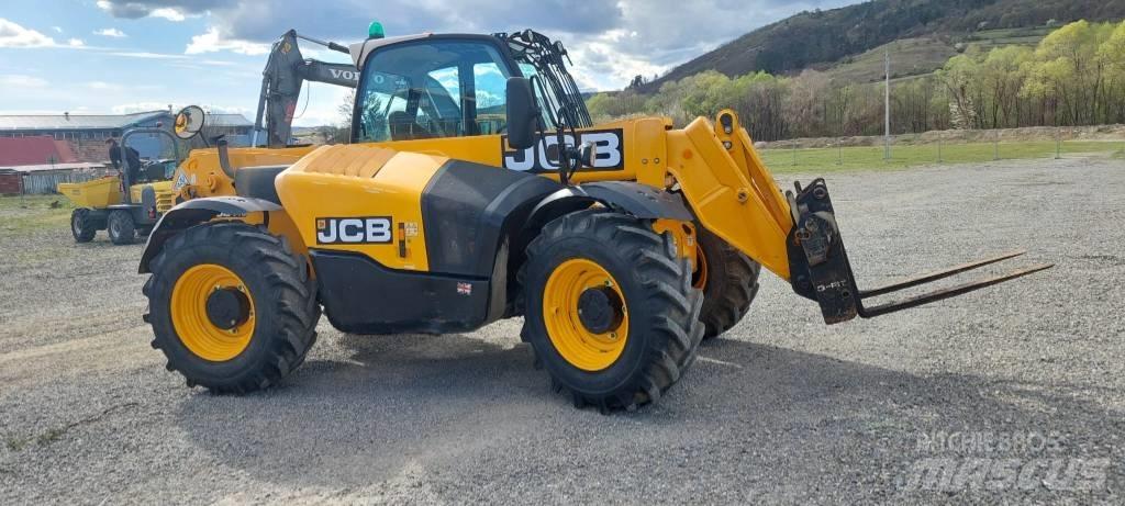 JCB 531-70 伸縮臂操作車