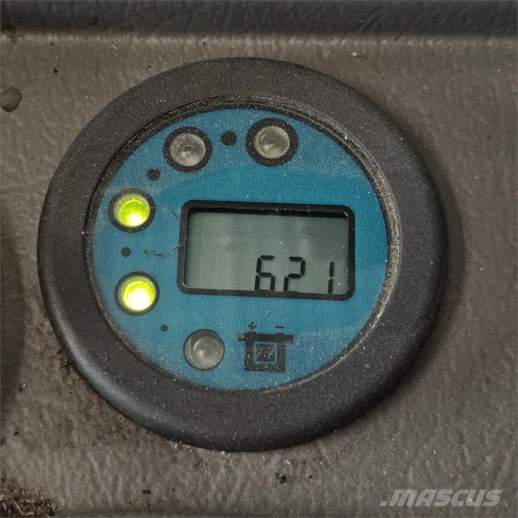 Atlet ATF 自走式堆積機