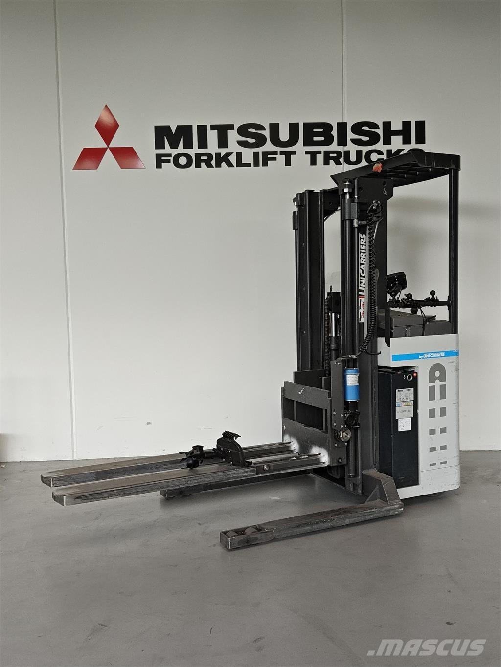 Atlet ATF 自走式堆積機