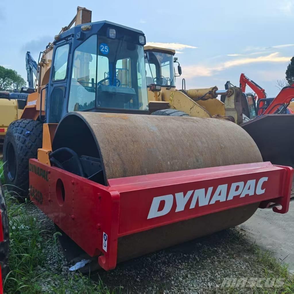 Dynapac CA 25 D 單輪滾壓機