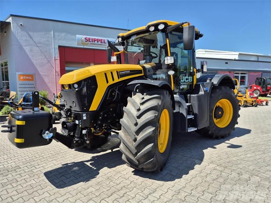JCB FASTRAC 4220 曳引機