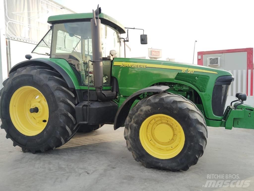 John Deere 8320 曳引機