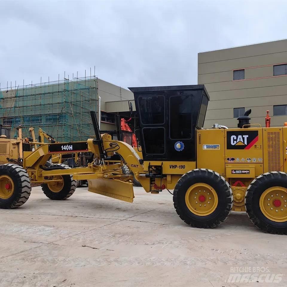 CAT 140H 平土機
