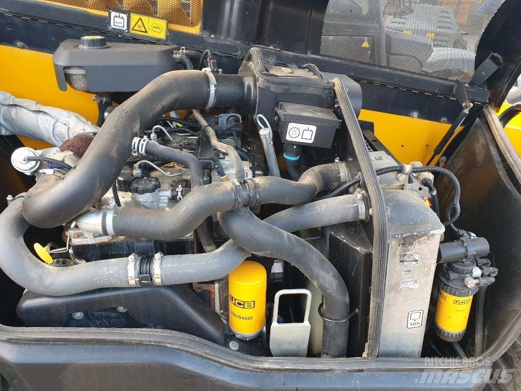 JCB 540-140 伸縮臂操作車