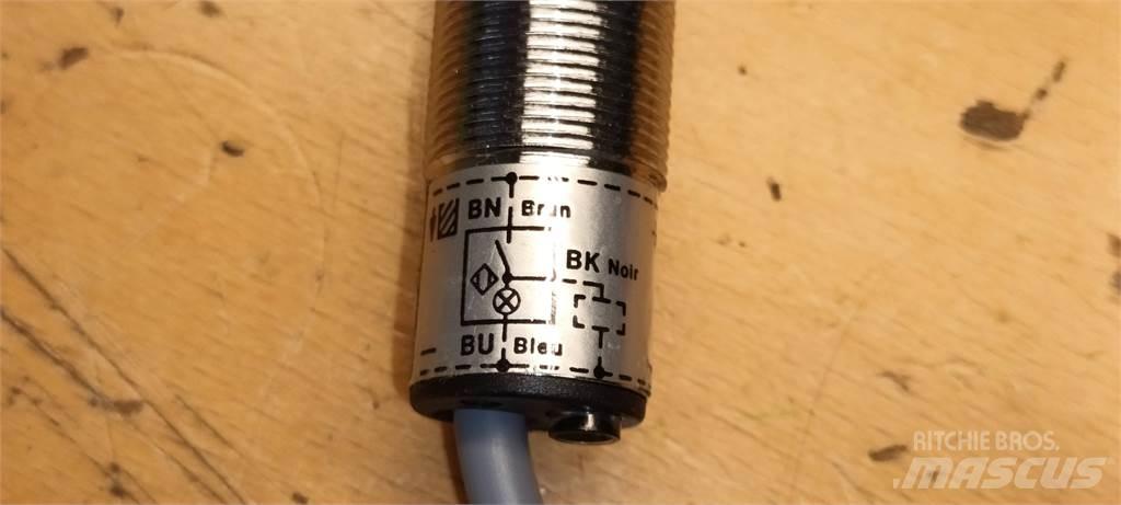 Rottne 046-0232 電子設備