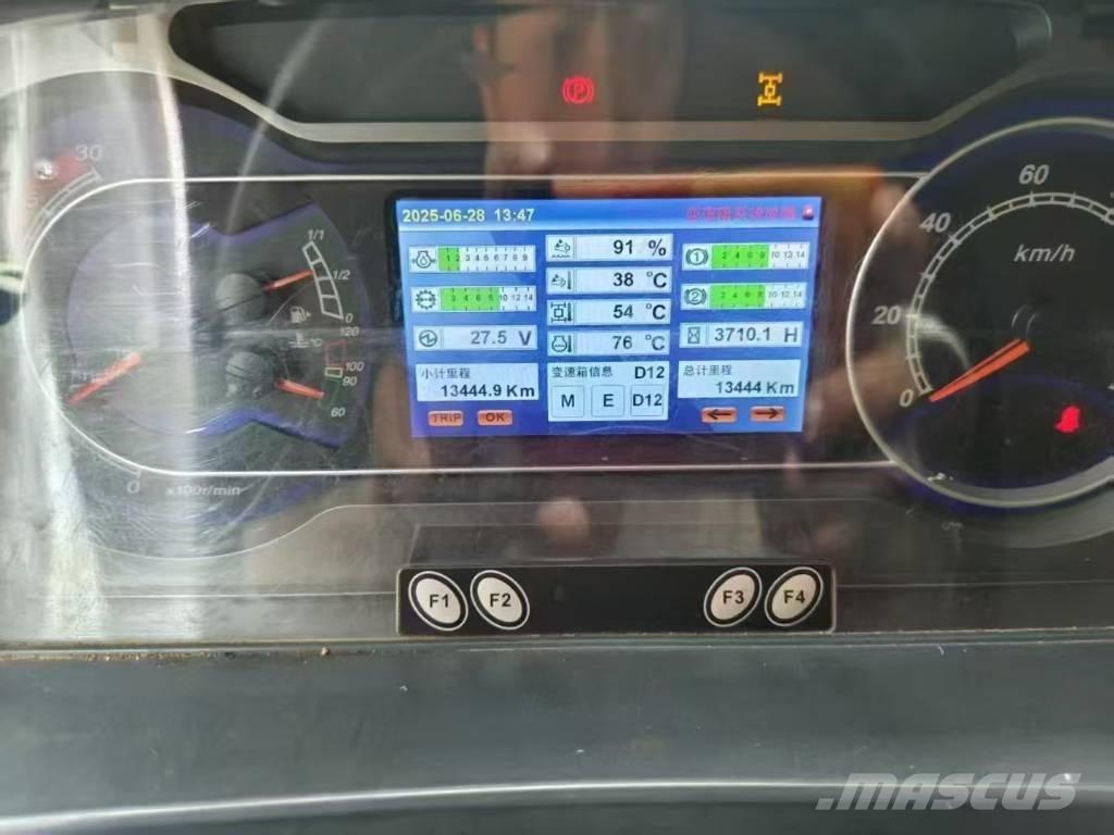 Sany SAC2600C8 全路面起重機/吊車