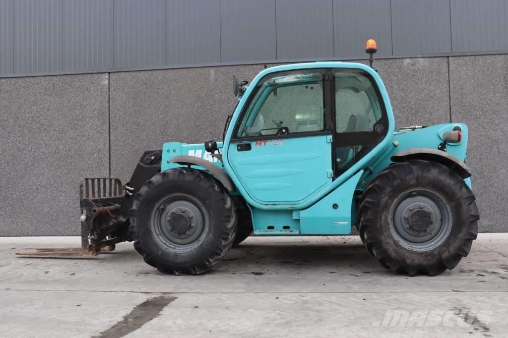 Manitou MT 732 伸縮臂操作車