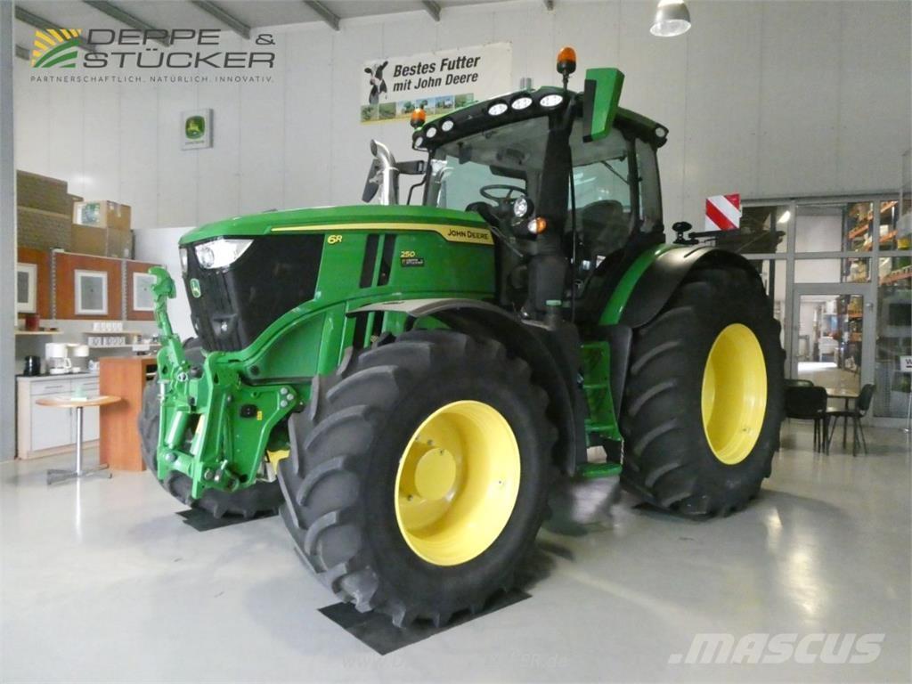 John Deere 6R 250 曳引機