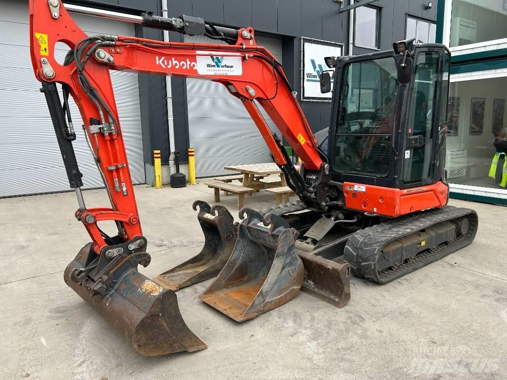 Kubota U 50 小型挖土機/掘鑿機<7t(小型挖掘機)