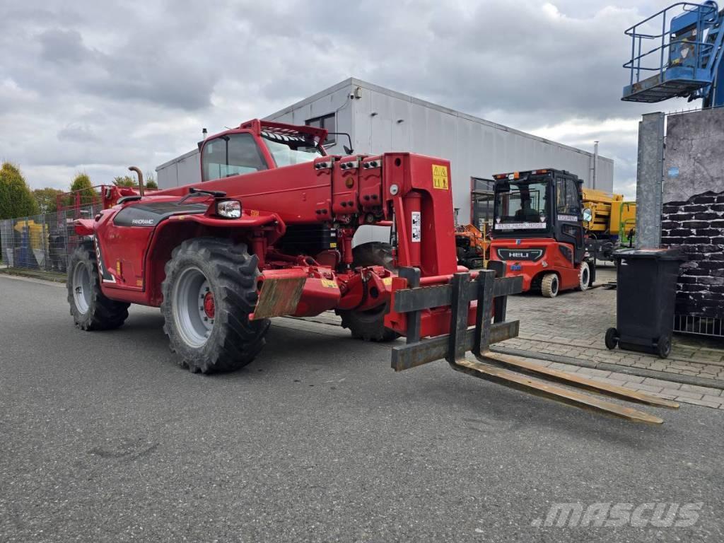 Merlo P 40.17 伸縮臂操作車