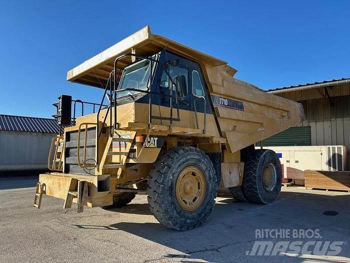 CAT 771D 側卸礦車