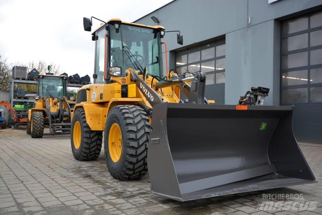 Volvo L 30 H 輪胎式裝載機