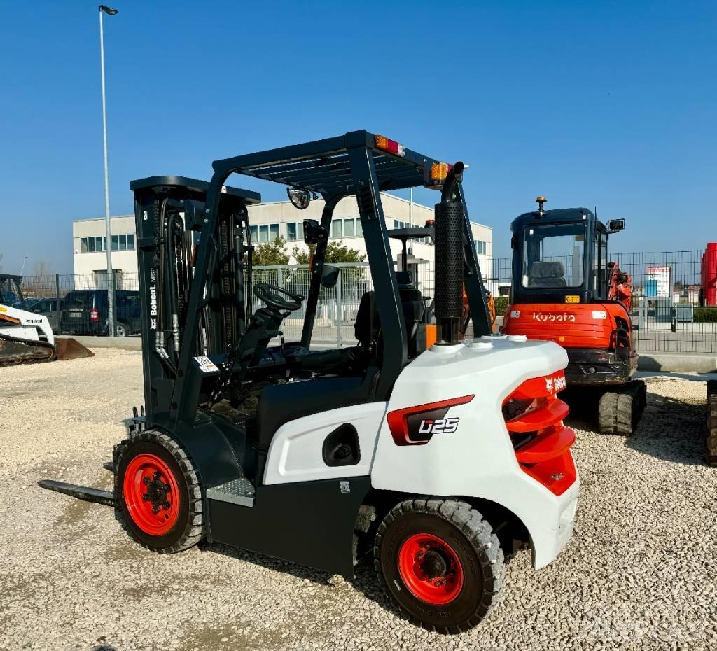 Bobcat D 25 NXP 柴油卡車