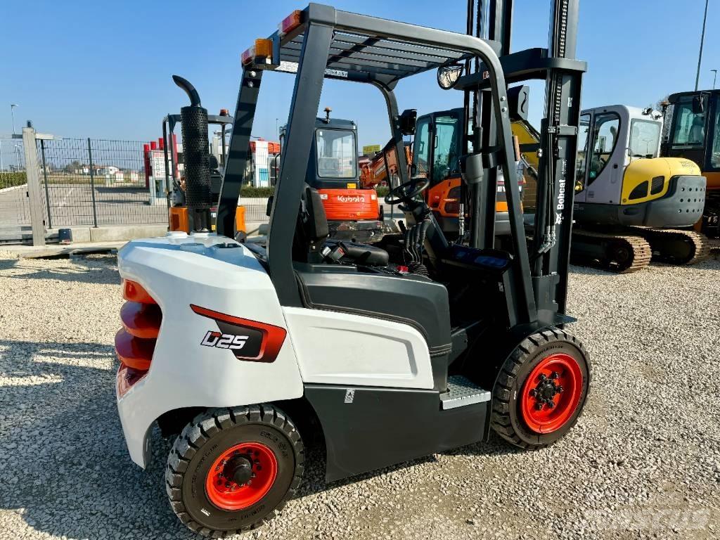 Bobcat D 25 NXP 柴油卡車