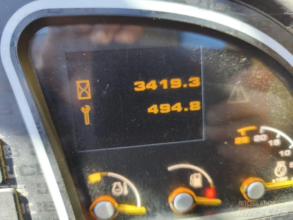 JCB 535-125 伸縮臂操作車