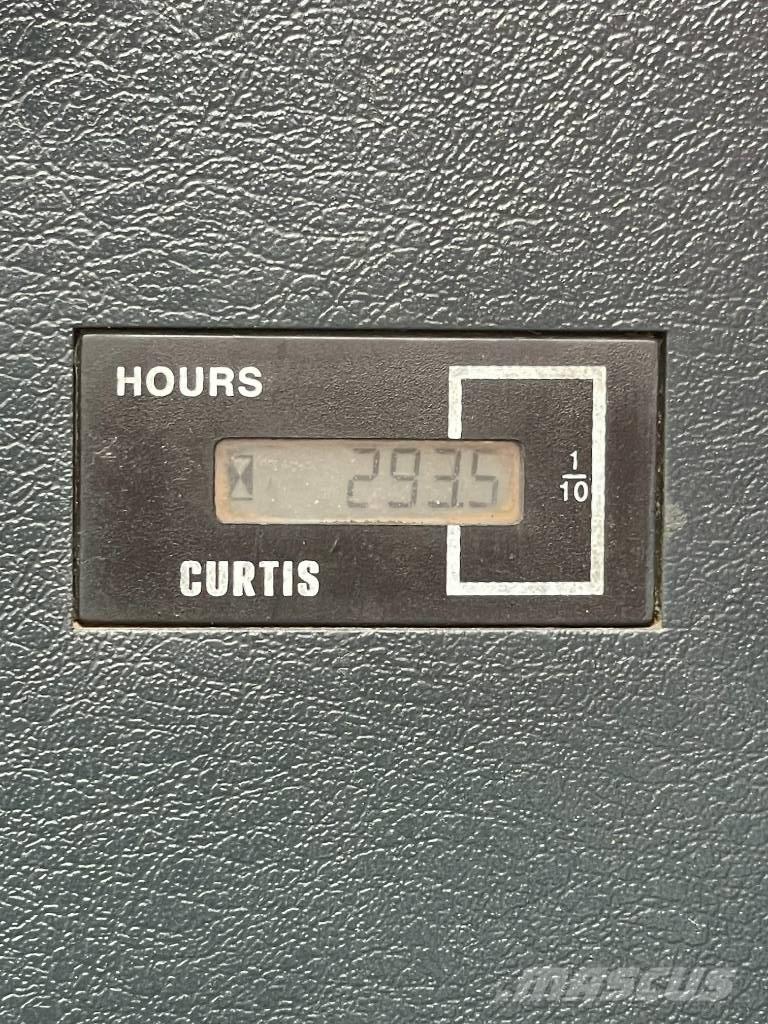 Hyundai 220LC-9S 中型挖土機/掘鑿機/挖掘機 7t-12t