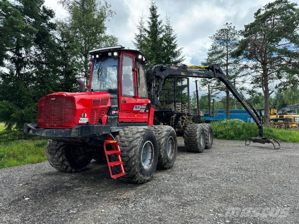 Komatsu 895 集運機