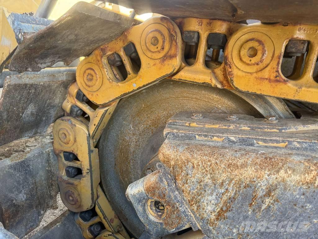 CAT D 6 T XL 履帶推土機