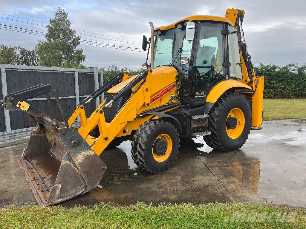 JCB 3CX 反鏟裝載機