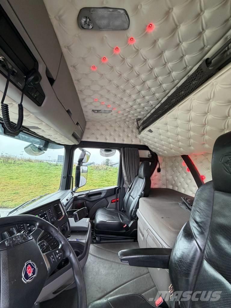 Scania R 500 吊鉤式起重車