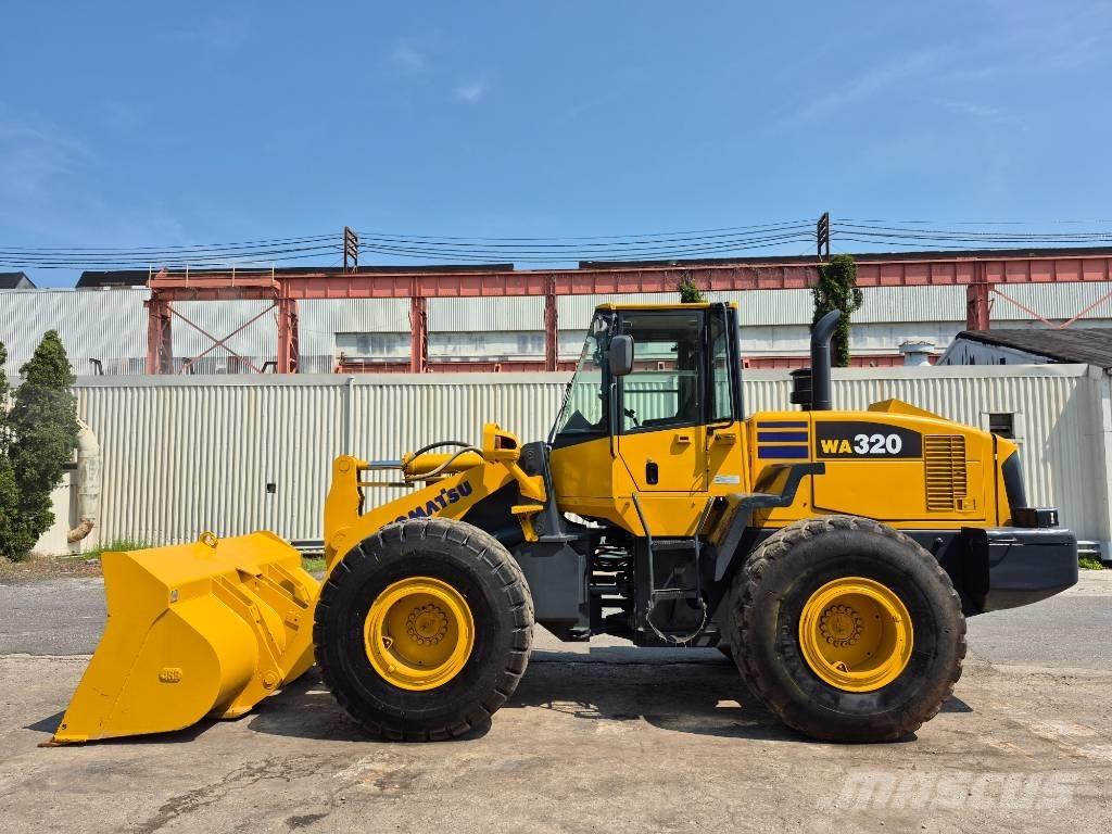 Komatsu WA 320-5 輪胎式裝載機