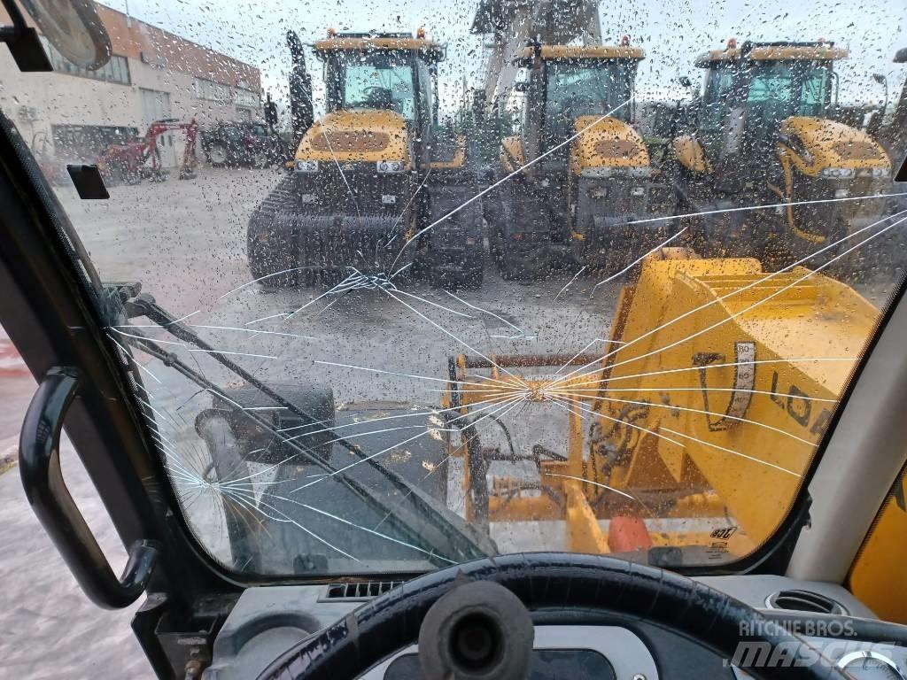 JCB 540-70 農業用伸縮臂裝載機