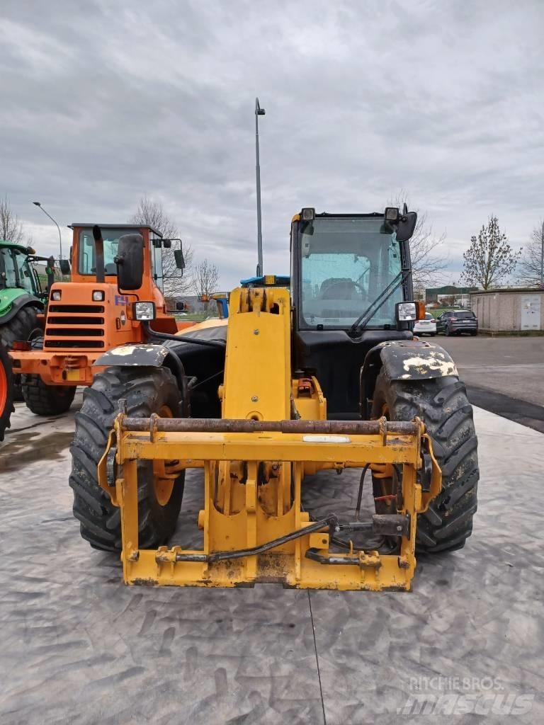 JCB 540-70 農業用伸縮臂裝載機