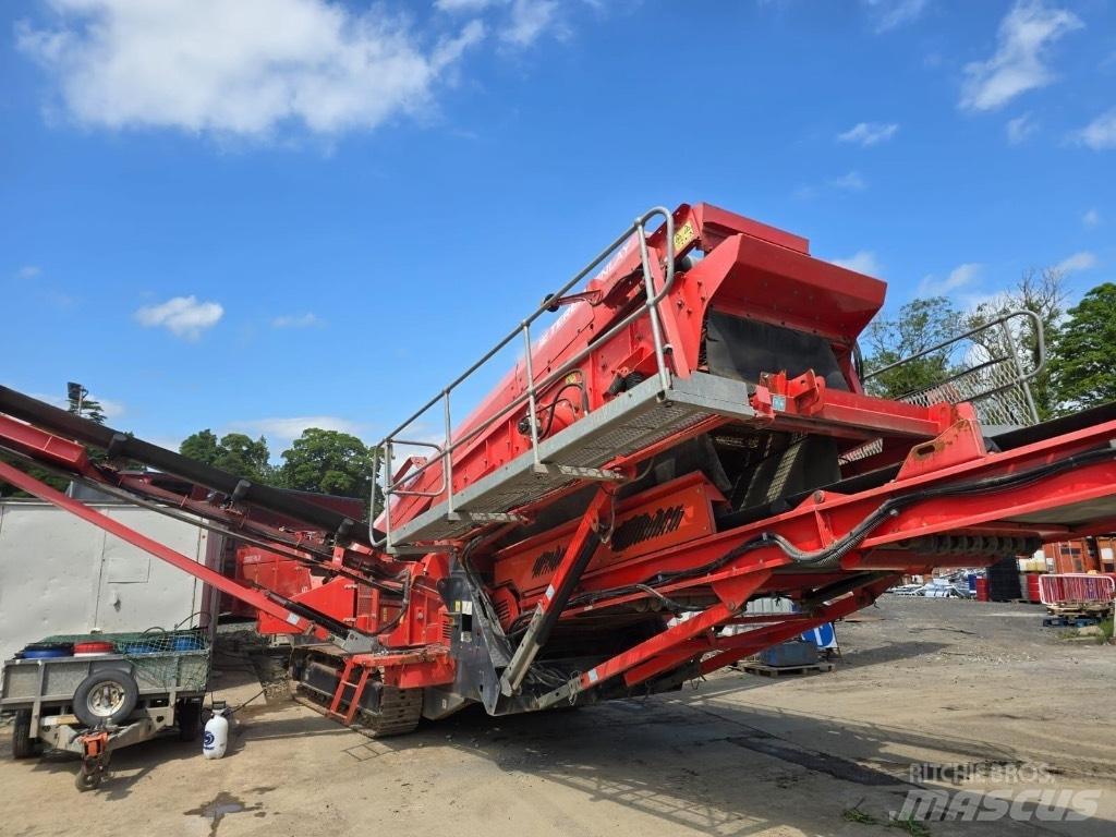 Finlay 683 SuperTrak 移動式篩選機