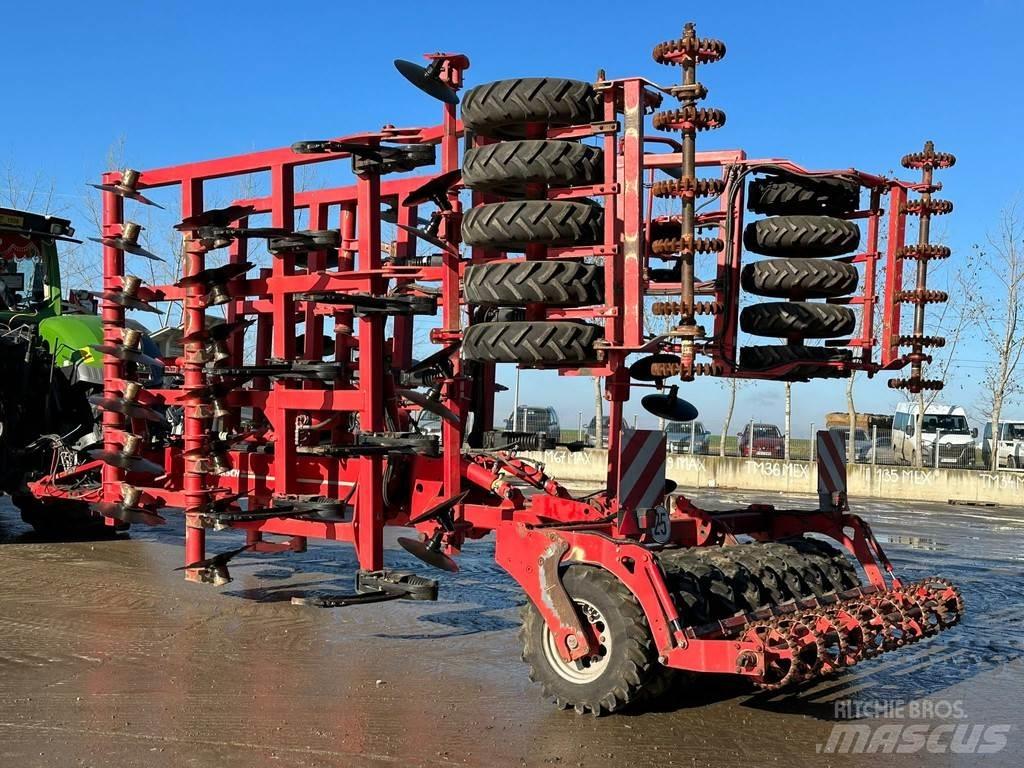 Horsch Tiger 6MT 鬆土機