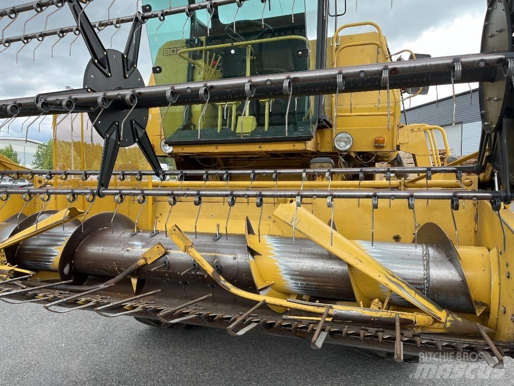 New Holland 8030 12´ 聯合收穫機